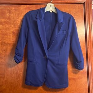 Blue blazer size small. Sweet child brand.